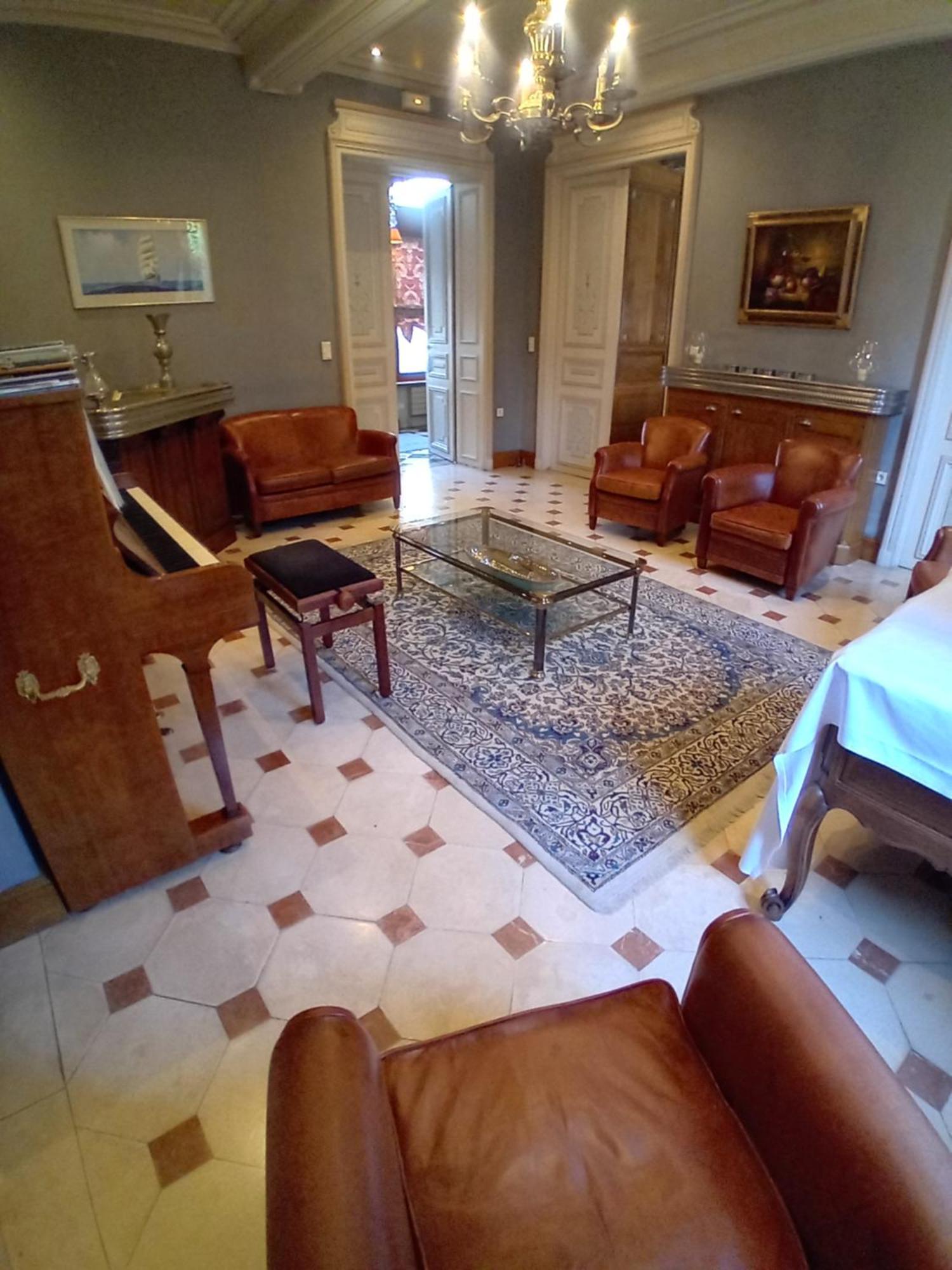 Hotel Particulier Des Canonniers Saint-Quentin  Eksteriør bilde